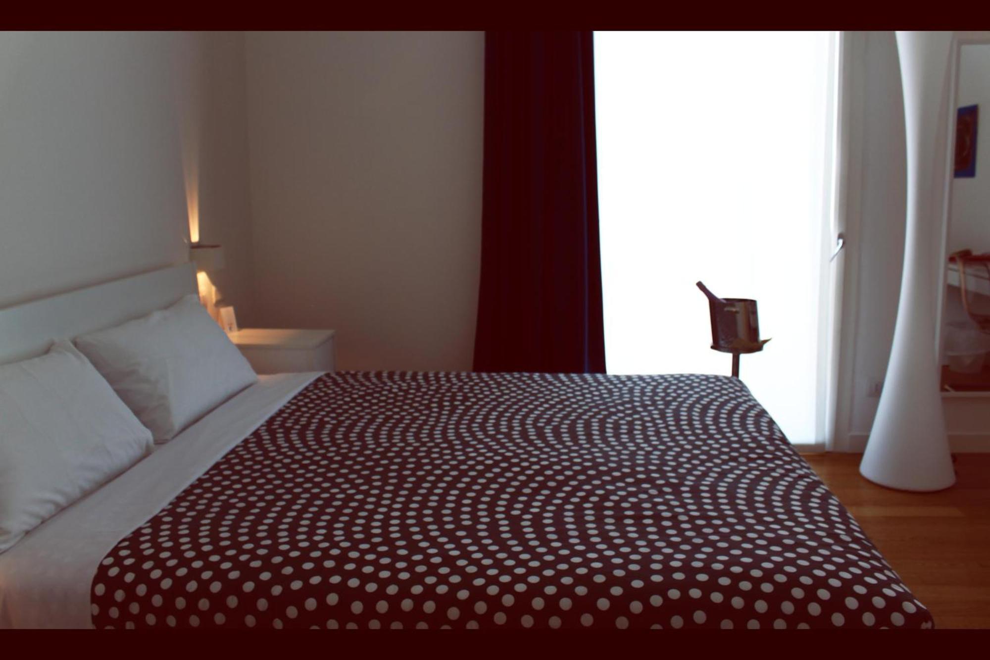 Hotel Forlanini 52 Parma Pokoj fotografie