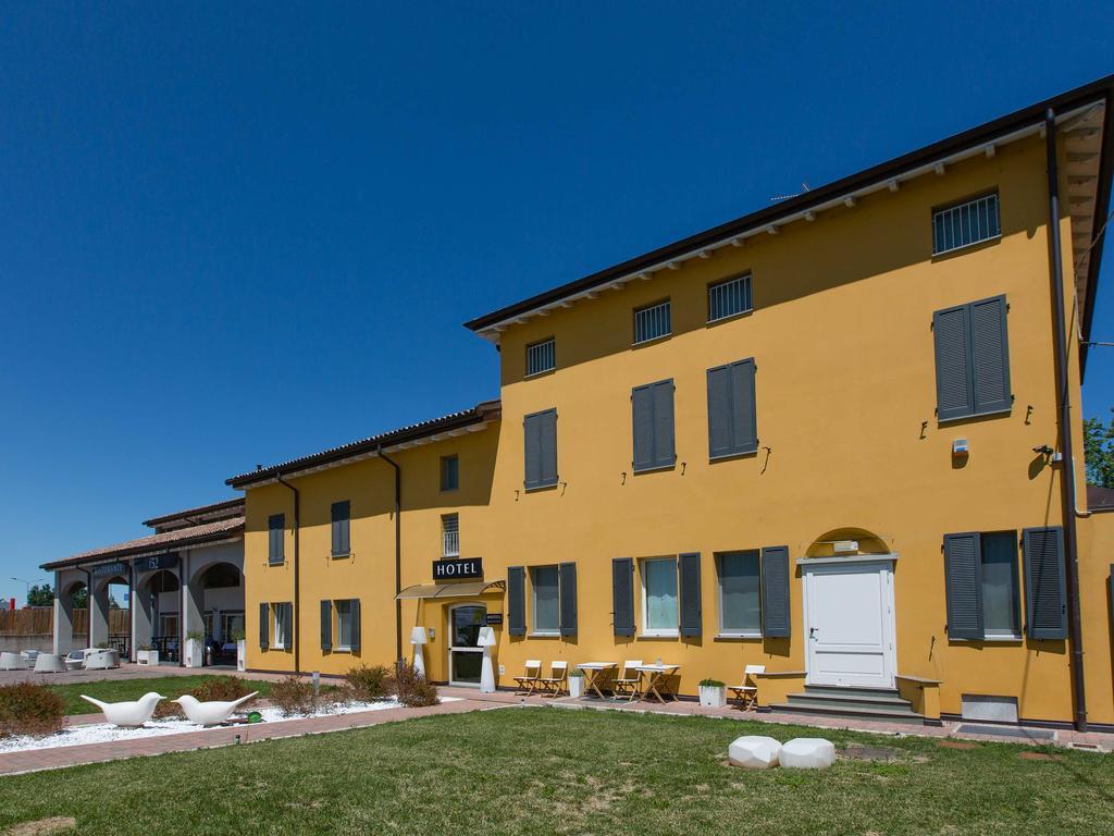 Hotel Forlanini 52 Parma Exteriér fotografie