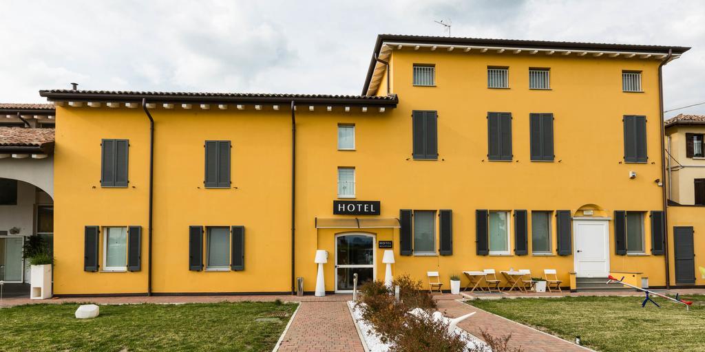 Hotel Forlanini 52 Parma Exteriér fotografie