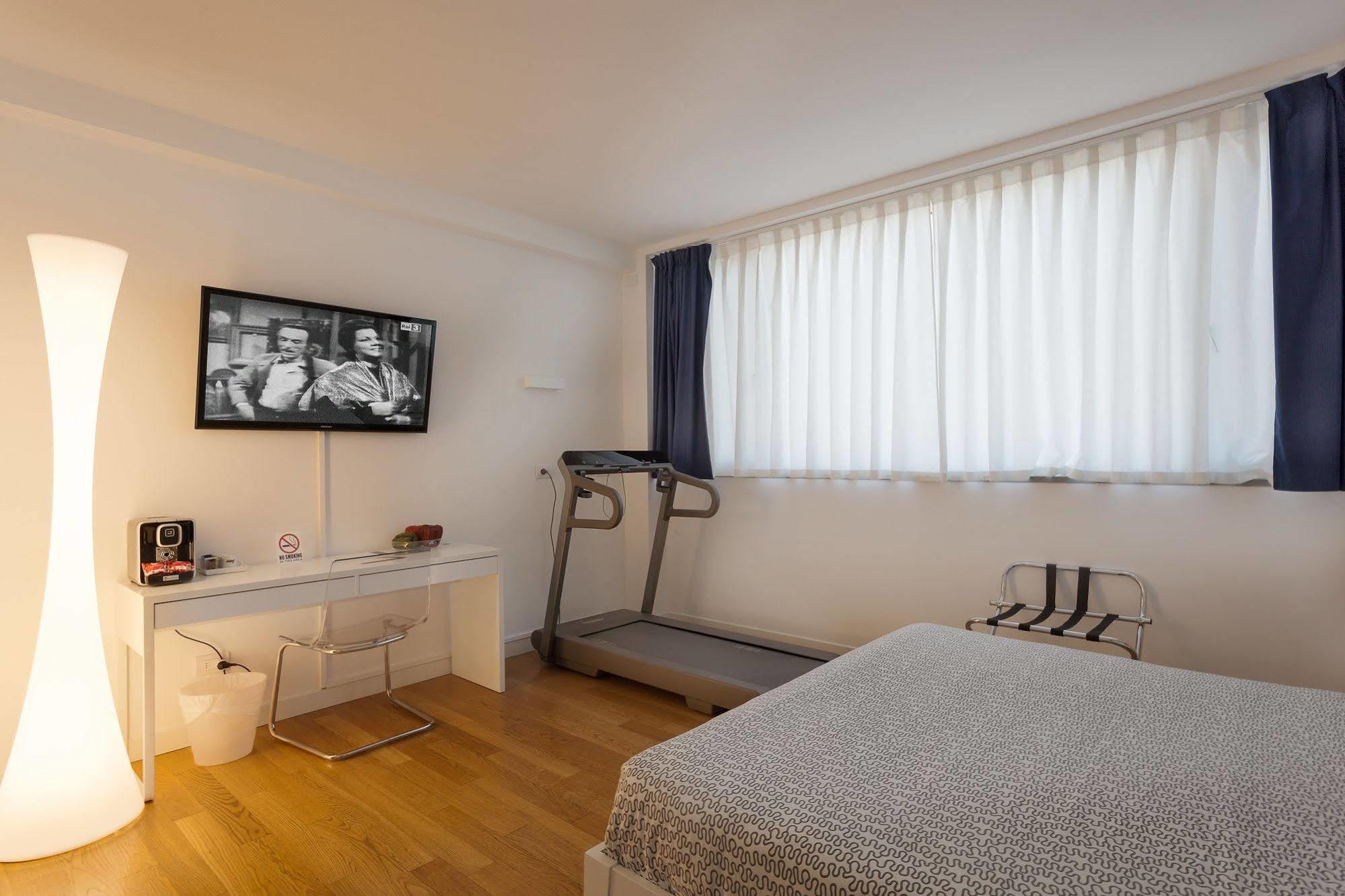 Hotel Forlanini 52 Parma Exteriér fotografie