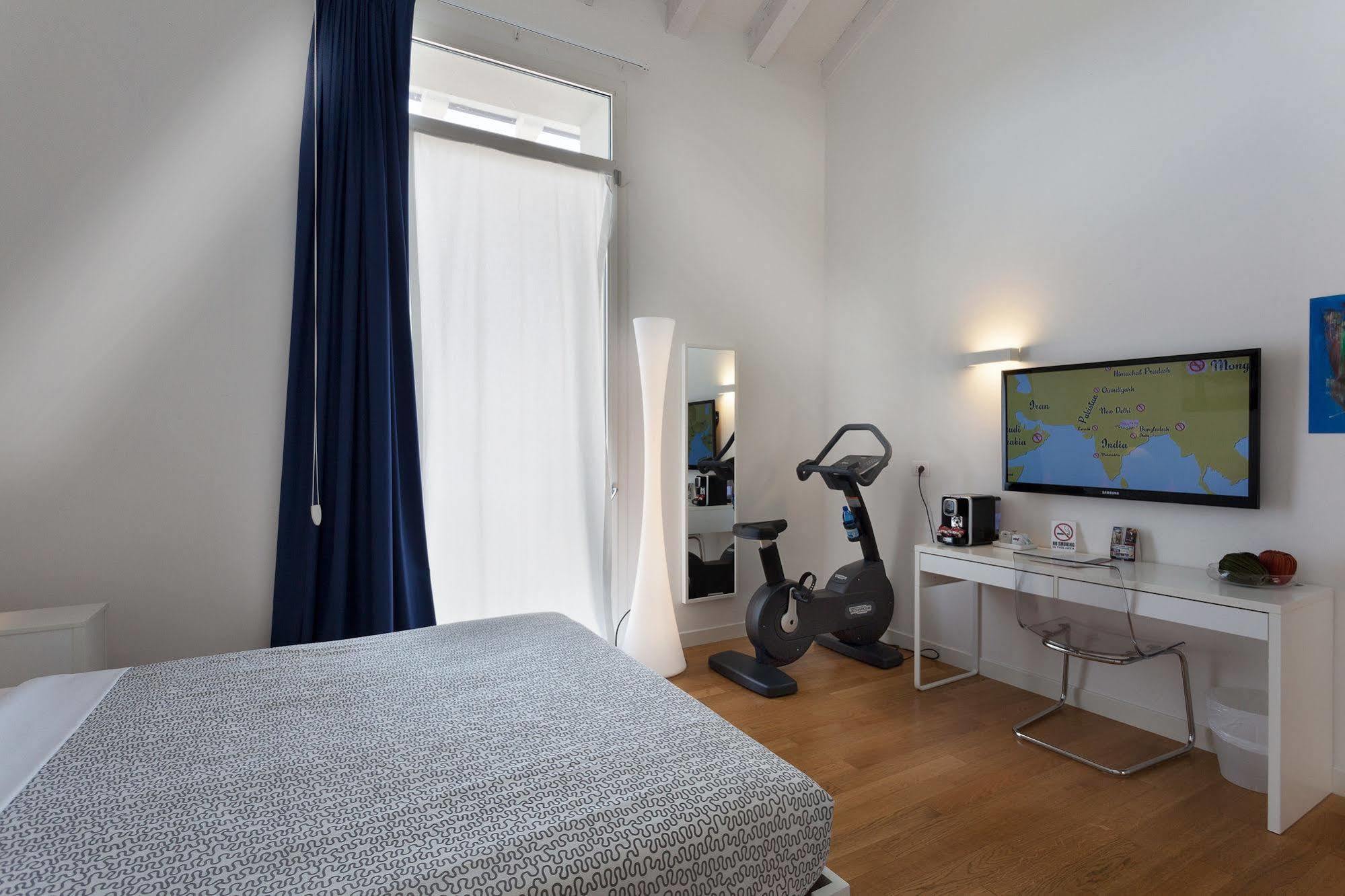 Hotel Forlanini 52 Parma Exteriér fotografie